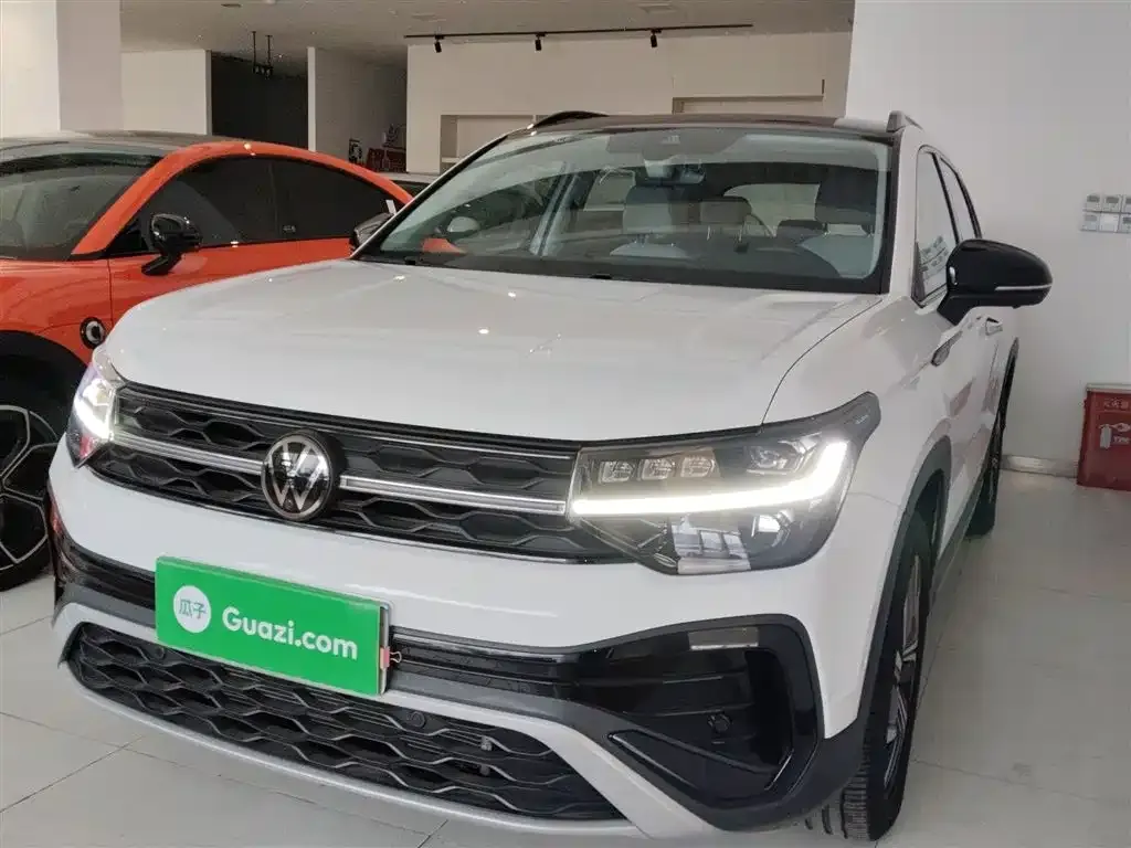 Volkswagen Tharu — фото 1