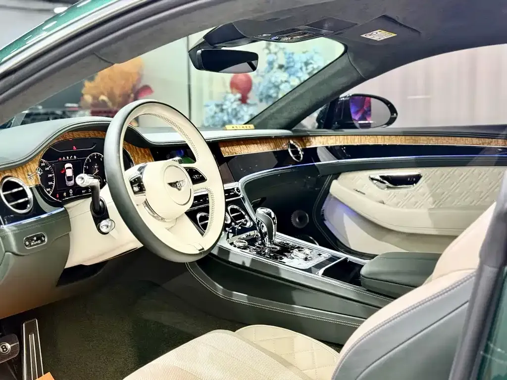 Bentley Continental — фото 10