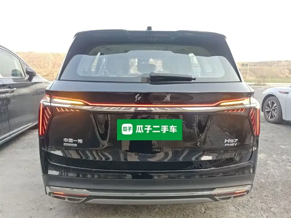 Hongqi HS7 PHEV — фото 10