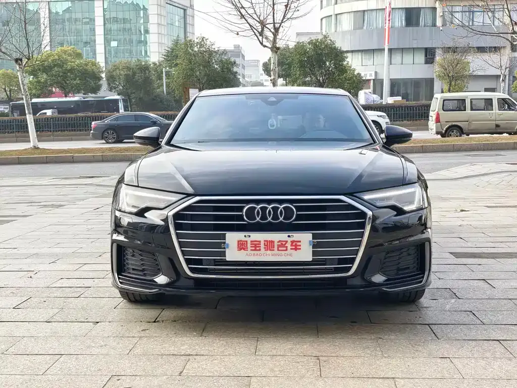 Audi A6L — фото 8