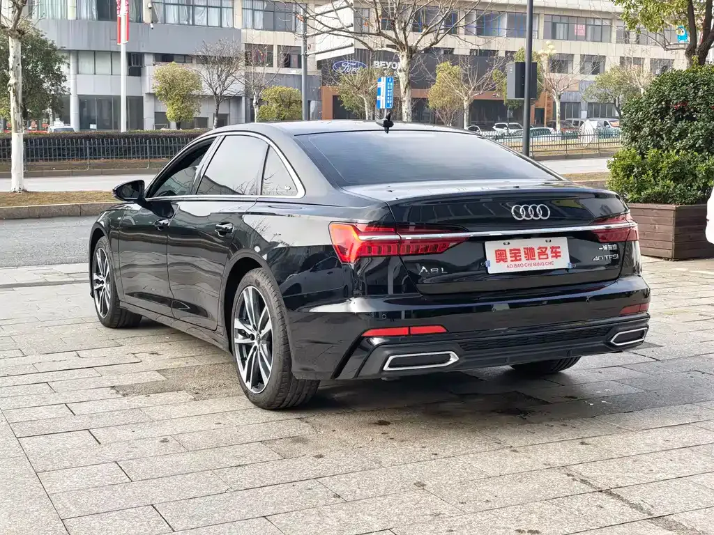 Audi A6L — фото 9