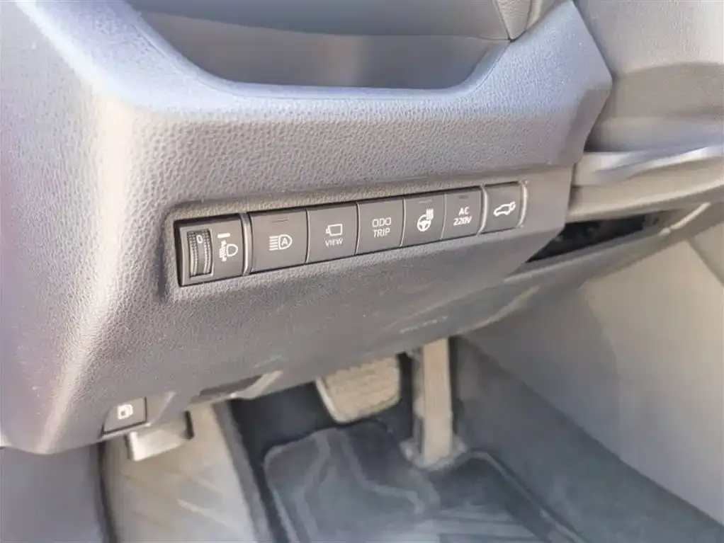 Toyota RAV4 Prime — фото 4
