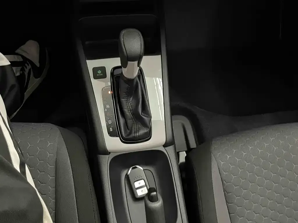 Honda Fit — фото 5