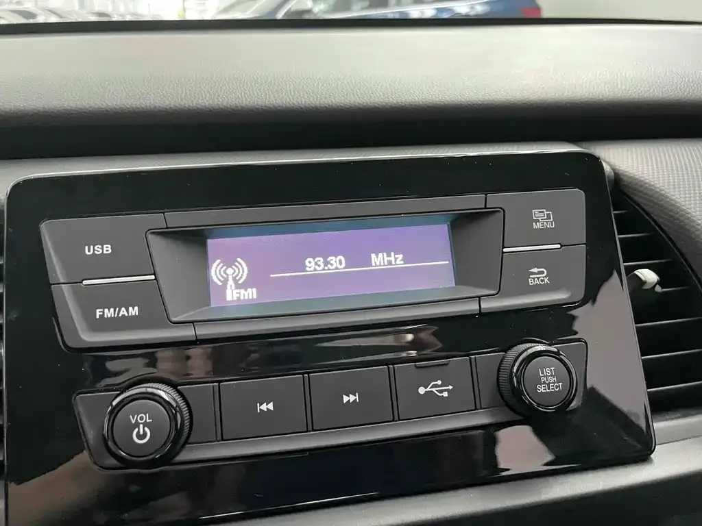 Honda Fit — фото 6