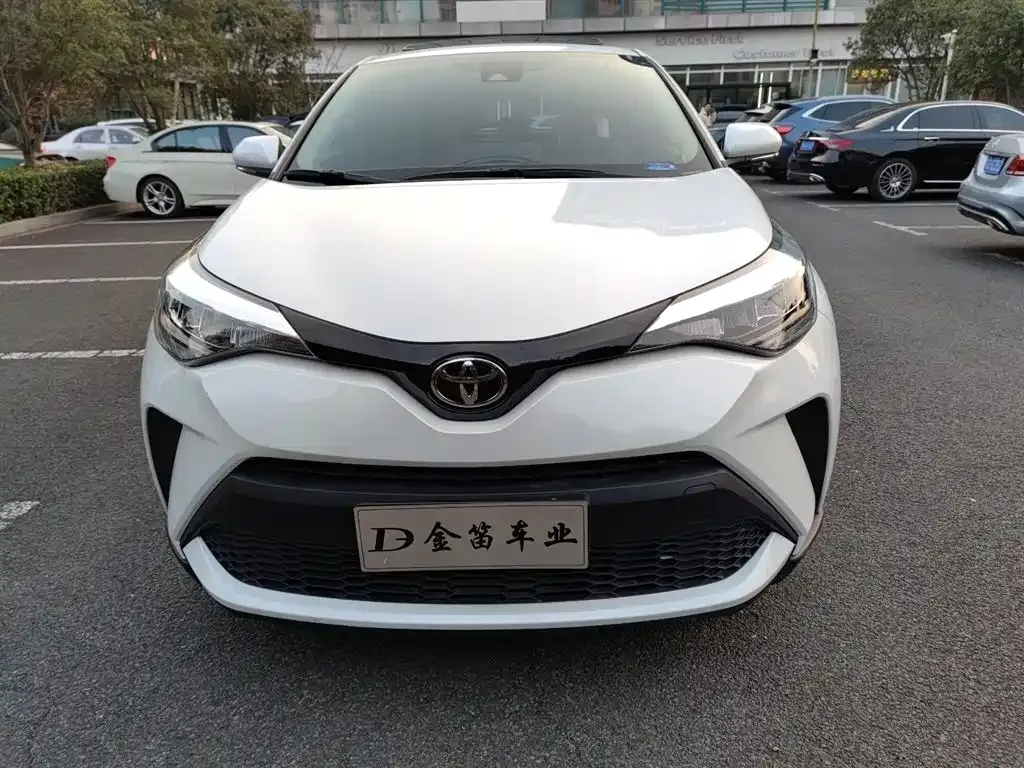 Toyota C-HR — фото 5