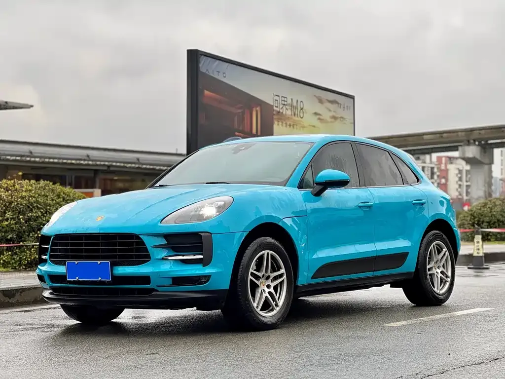 Porsche Macan — фото 1