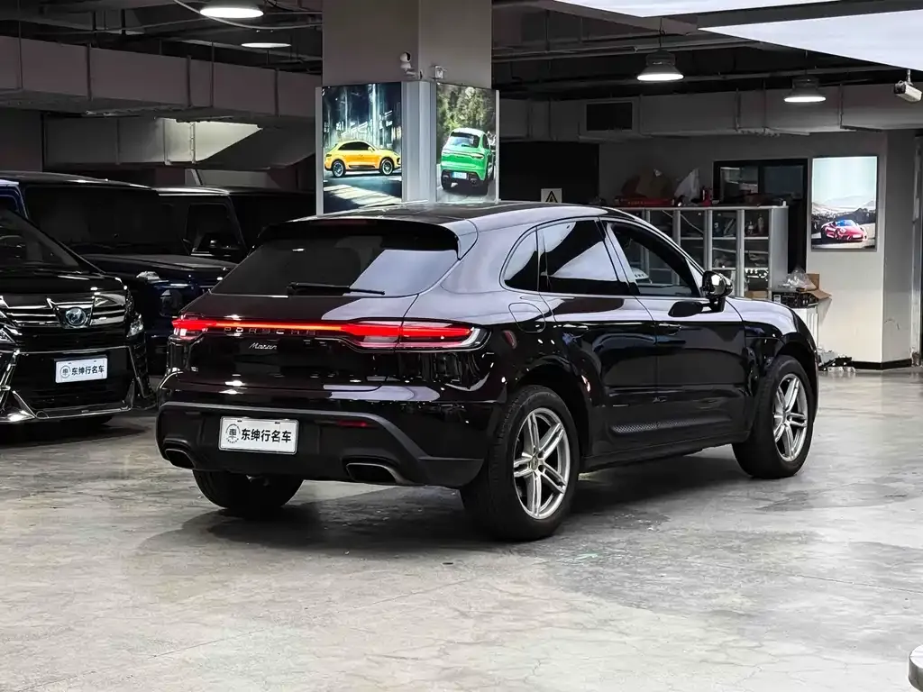 Porsche Macan — фото 8