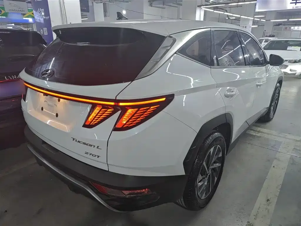 Hyundai Tucson — фото 8