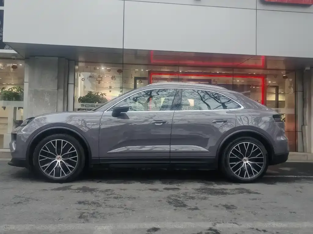 Porsche Macan EV — фото 6