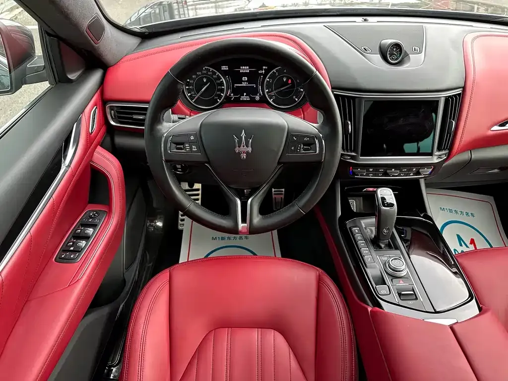 Maserati Levante — фото 3