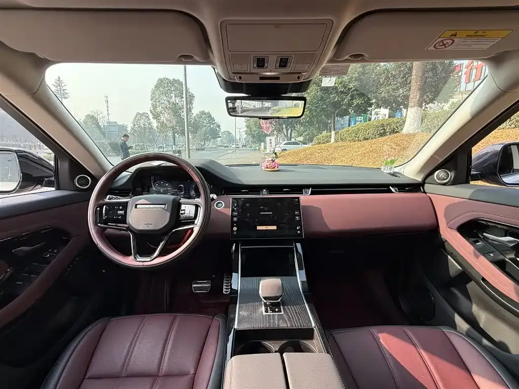 Land Rover Evoque — фото 4