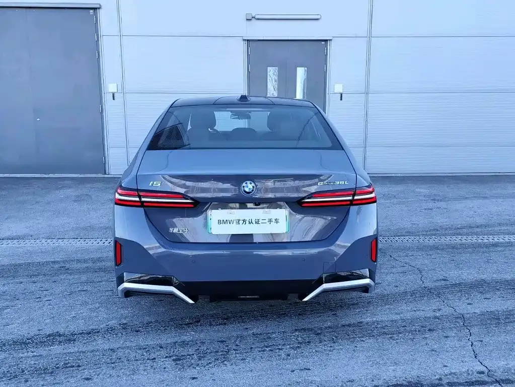 BMW i5 — фото 4