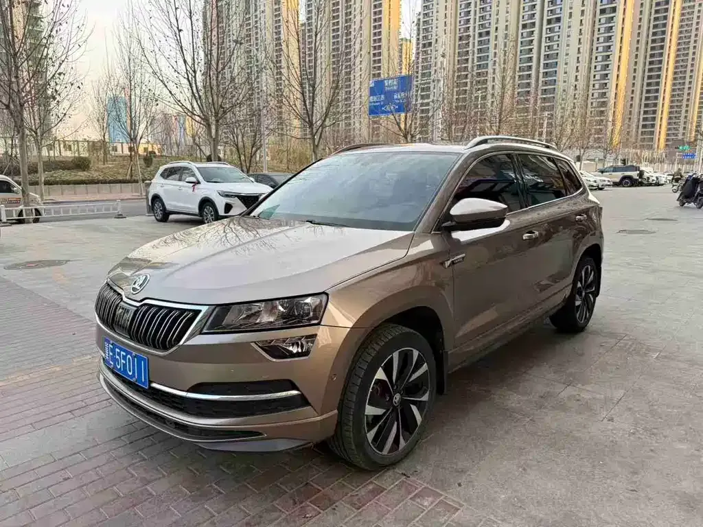Skoda Karoq — фото 1