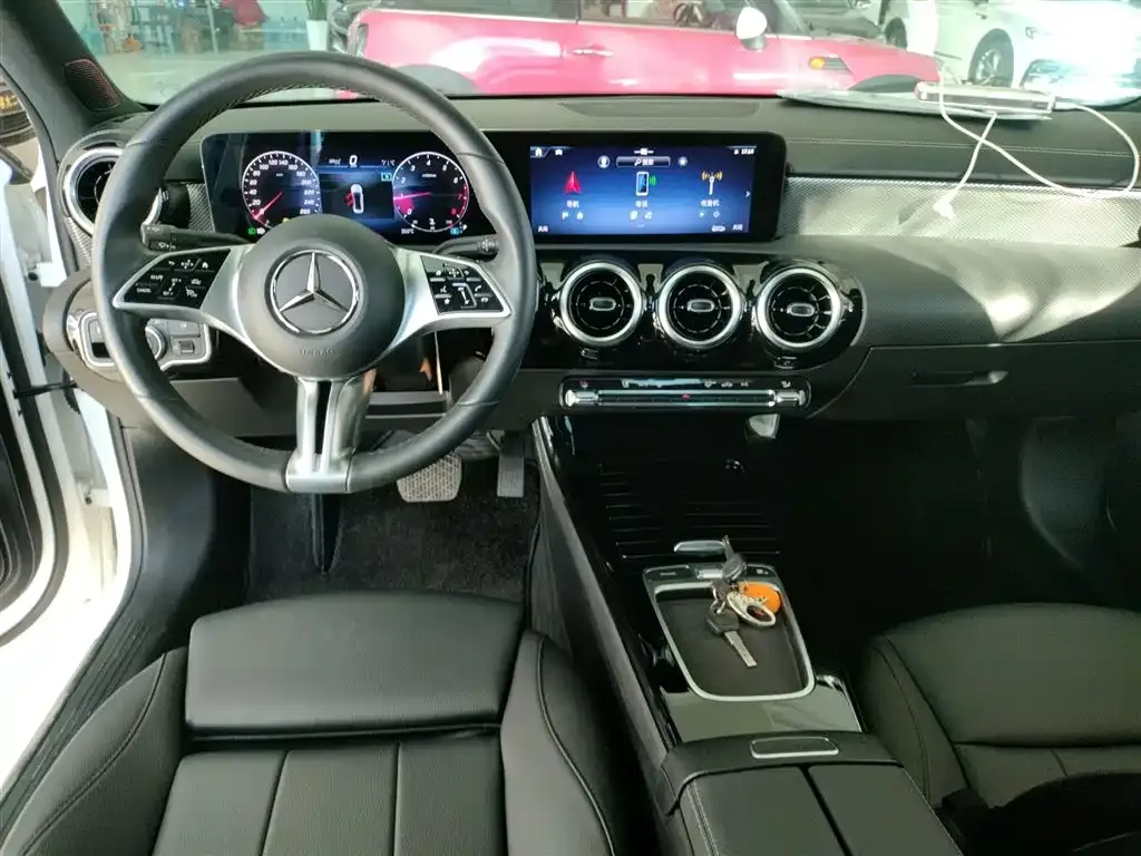 Mercedes-Benz A-Class — фото 2
