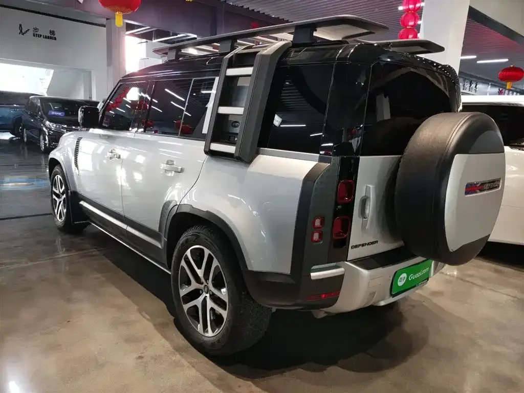 Land Rover Defender — фото 5