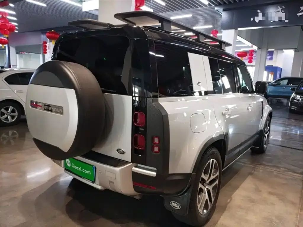 Land Rover Defender — фото 6