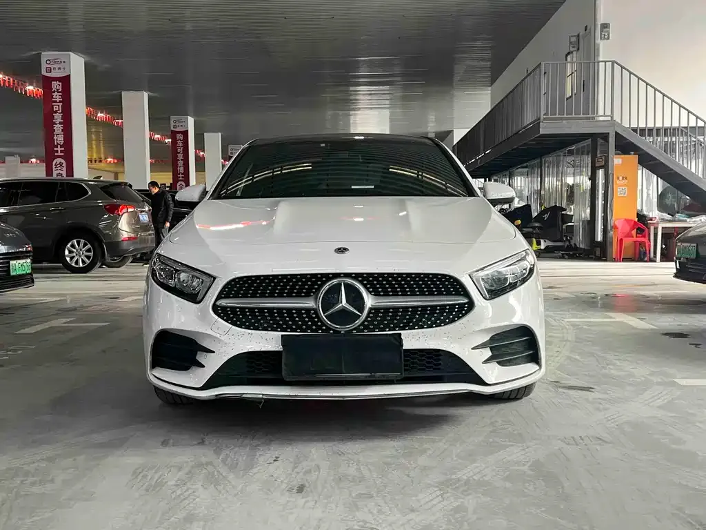 Mercedes-Benz A-Class — фото 10