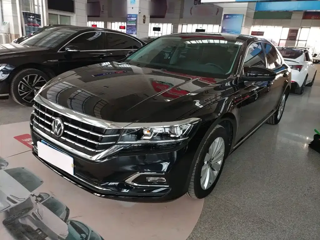 Volkswagen Passat — фото 9