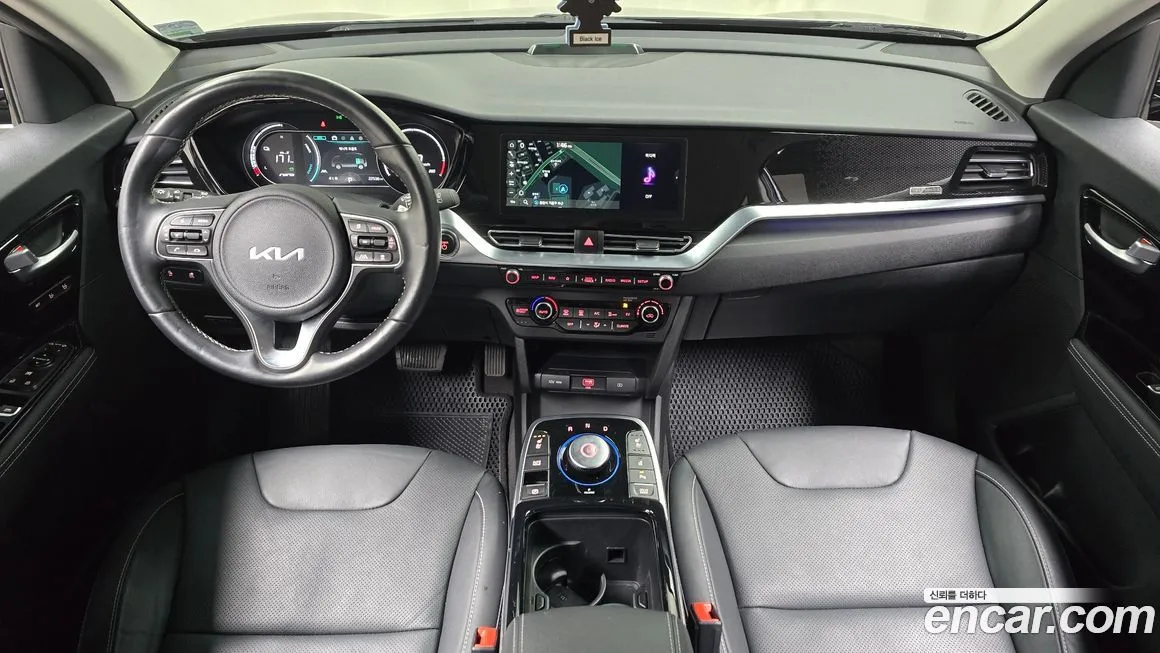 Kia Niro — фото 9