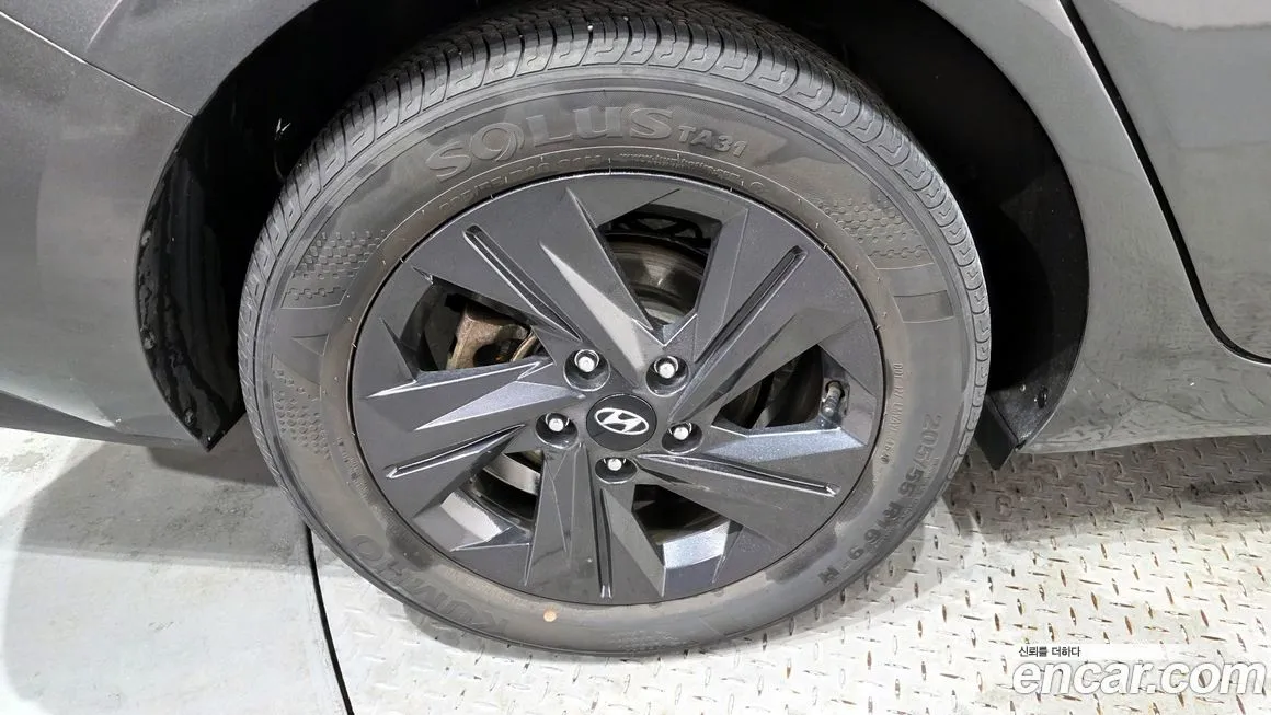 Hyundai AVANTE — фото 9