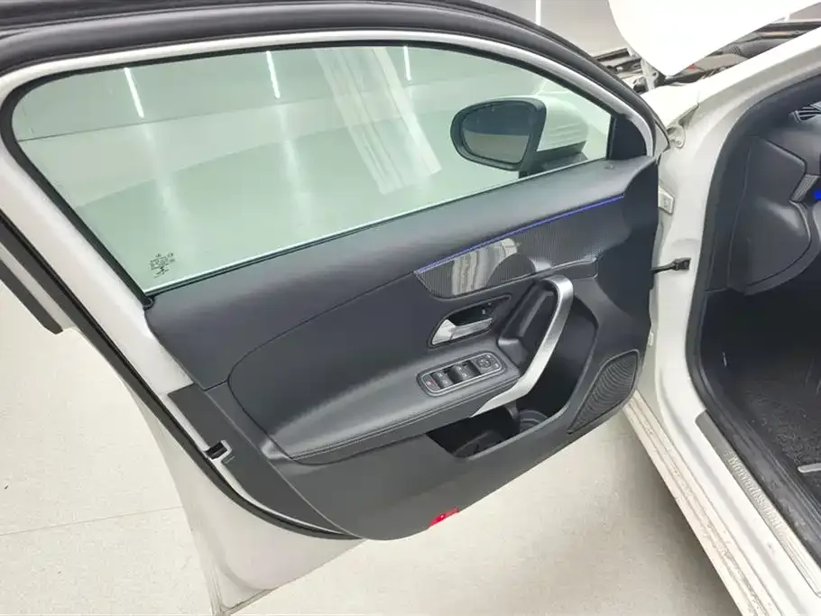 Mercedes-Benz A-Class (Import) — фото 2