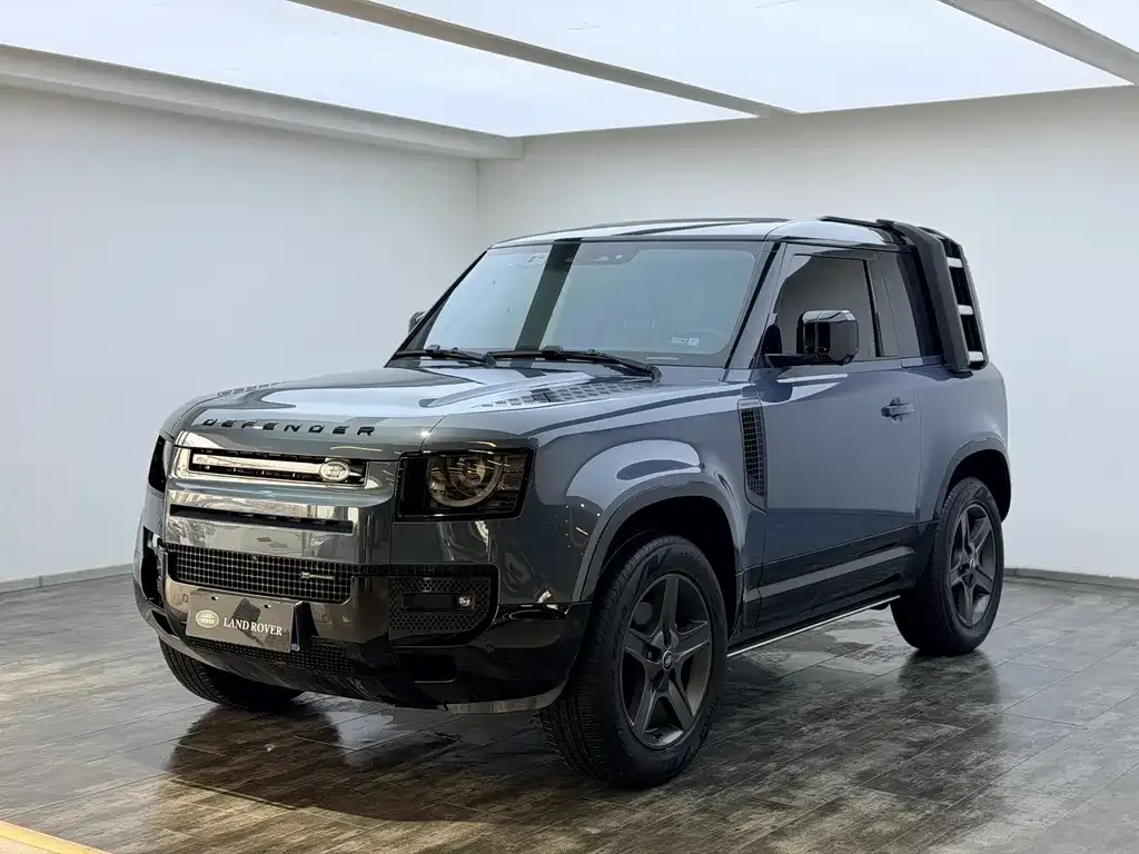 Land Rover Defender — фото 1