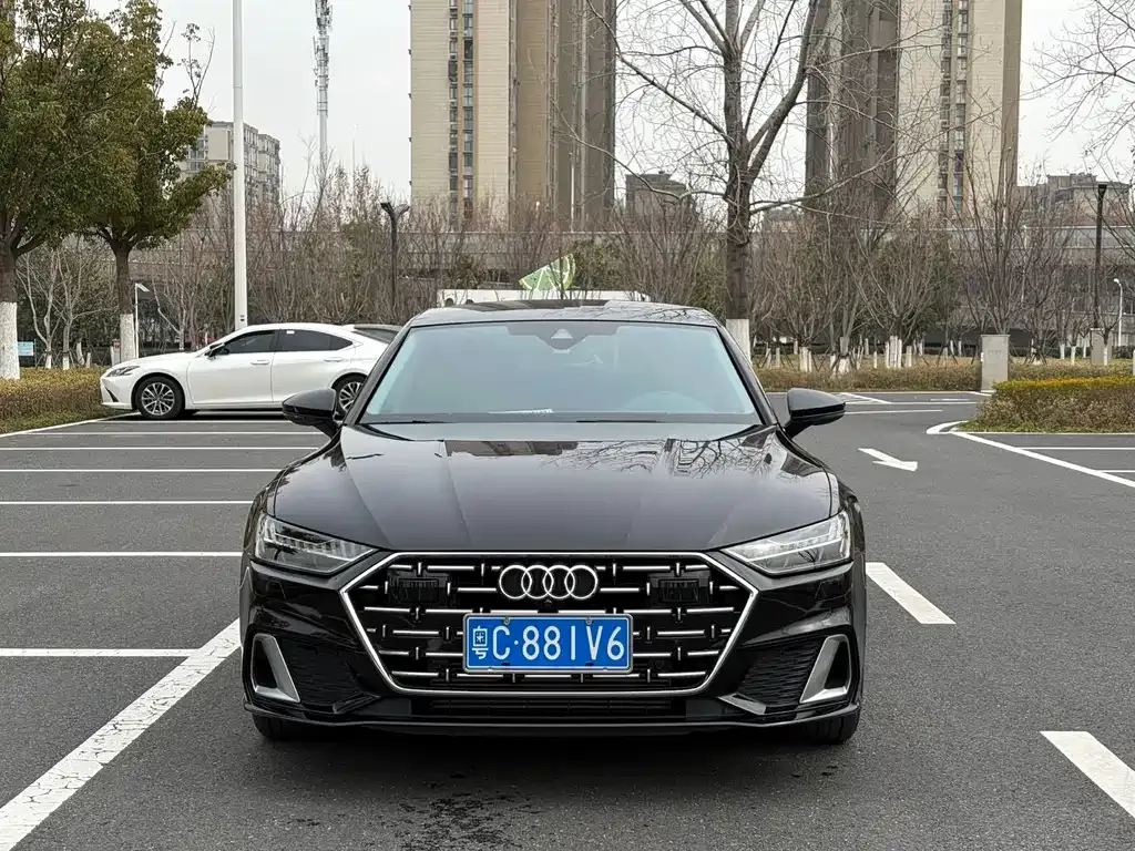 Audi A7L — фото 7