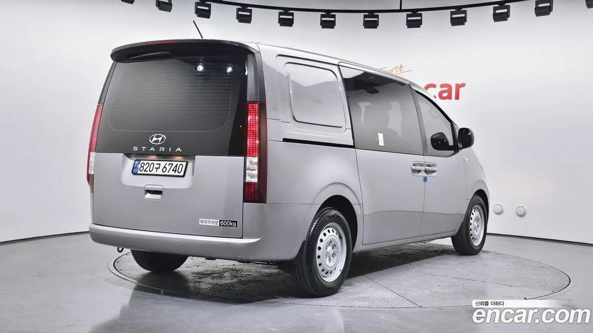 Hyundai Staria — фото 4