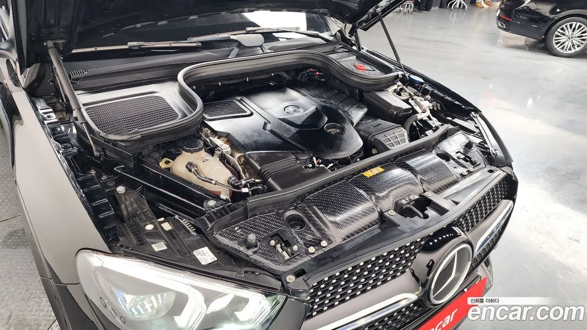Mercedes-Benz GLE-Class — фото 10