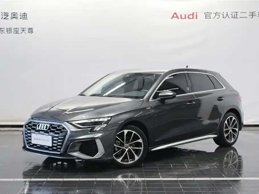 Audi A3 — фото 1