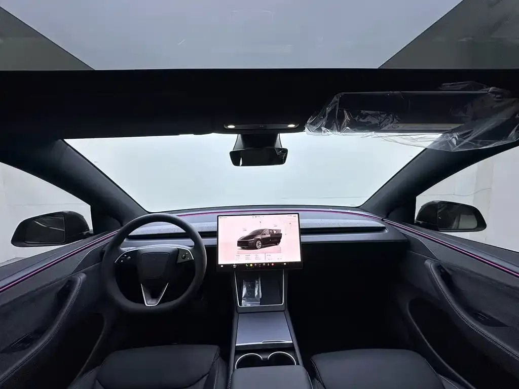 Tesla Model Y L — фото 6