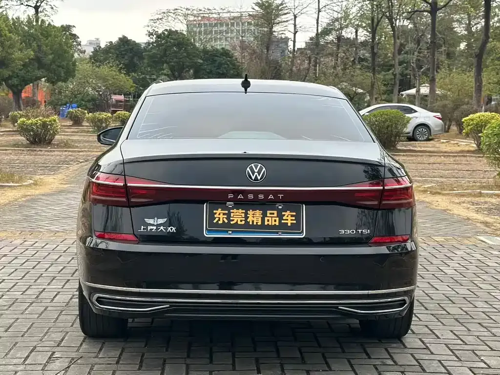 Volkswagen Passat — фото 2