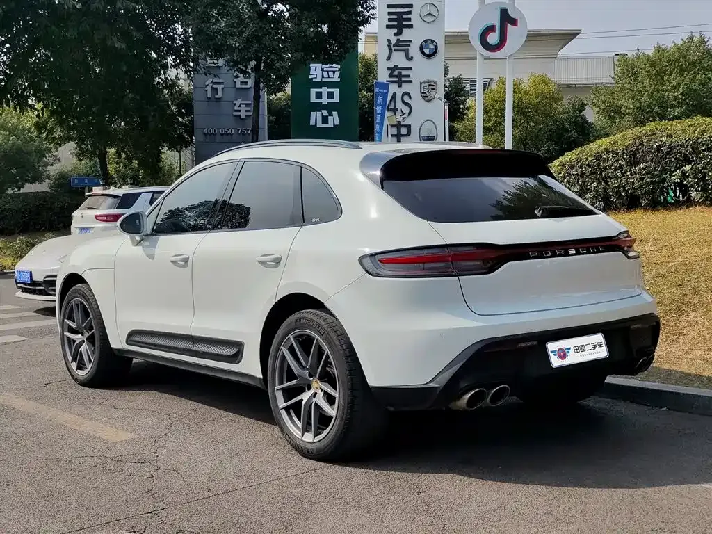 Porsche Macan — фото 10