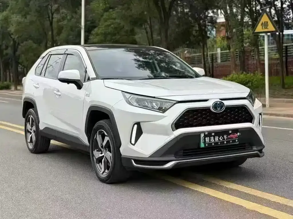 Toyota RAV4 Prime — фото 8