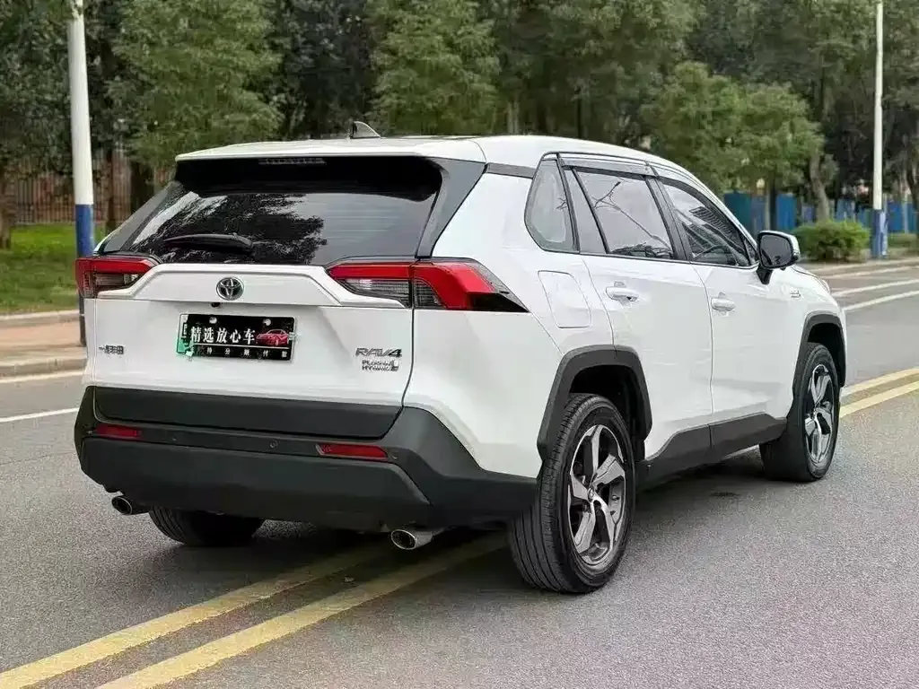 Toyota RAV4 Prime — фото 3