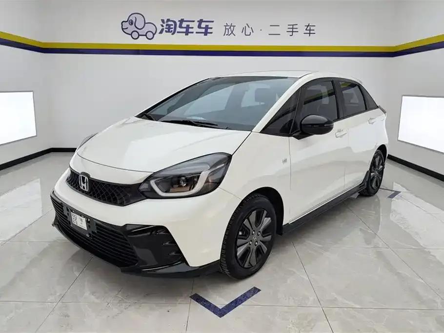 Honda Fit — фото 1