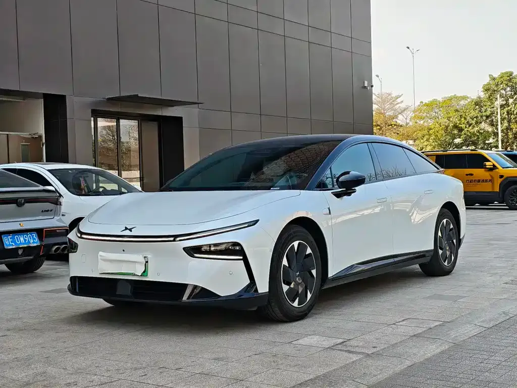 XPeng P7+ — фото 1