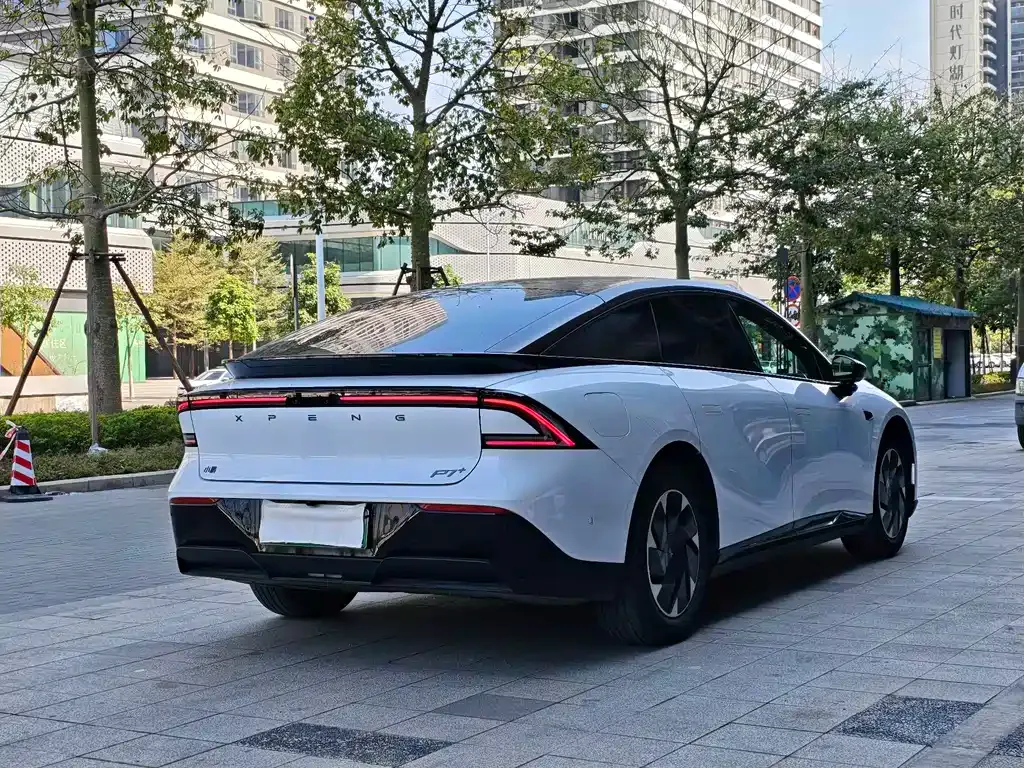 XPeng P7+ — фото 10