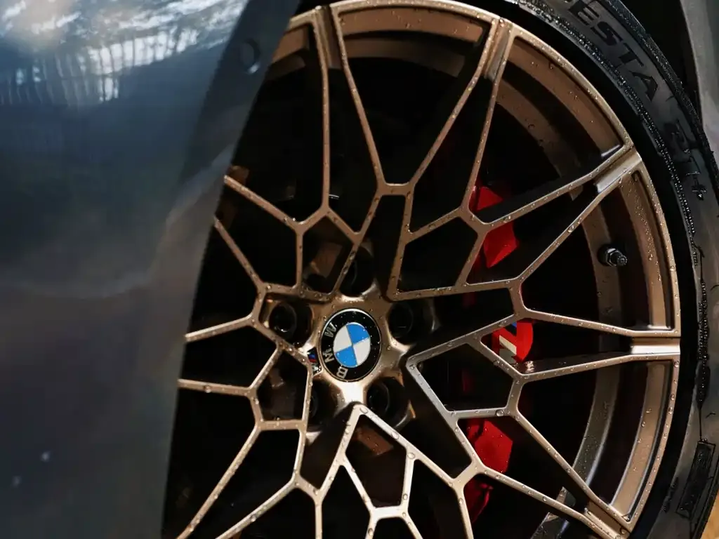 BMW M4 — фото 8