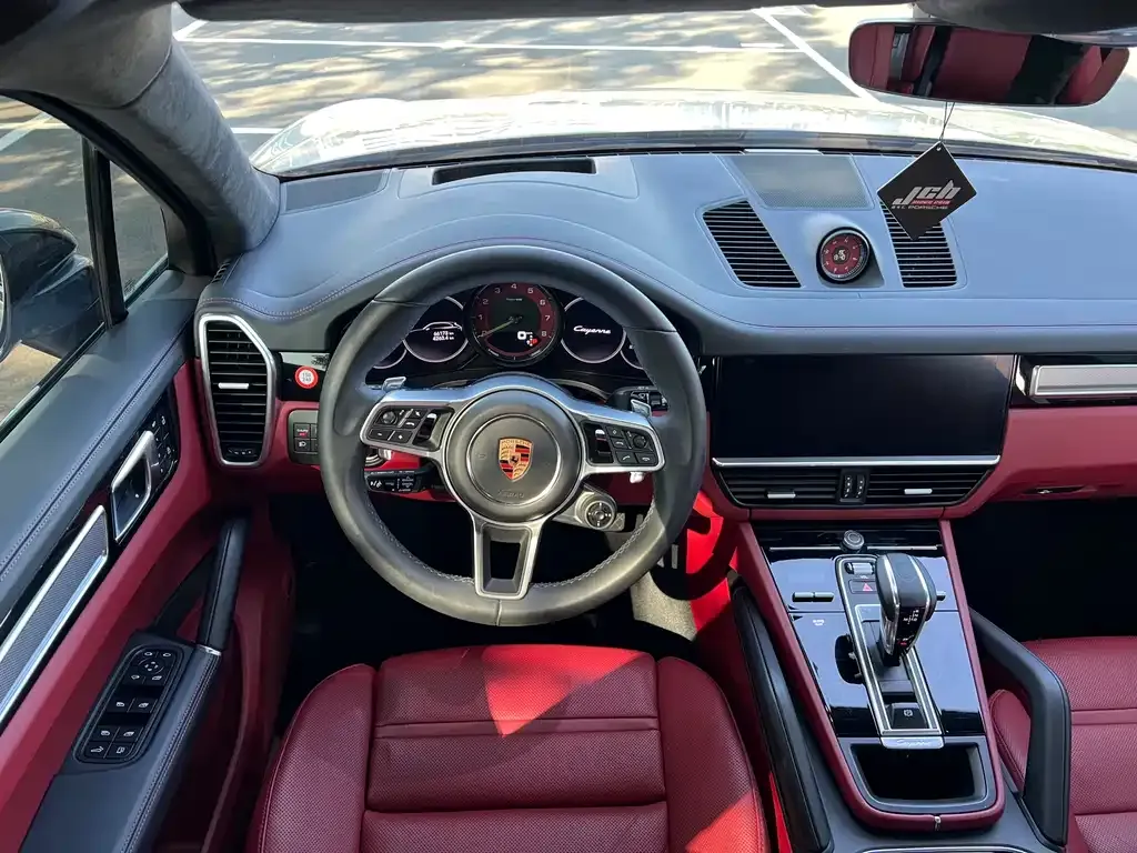 Porsche Cayenne Hybrid — фото 4
