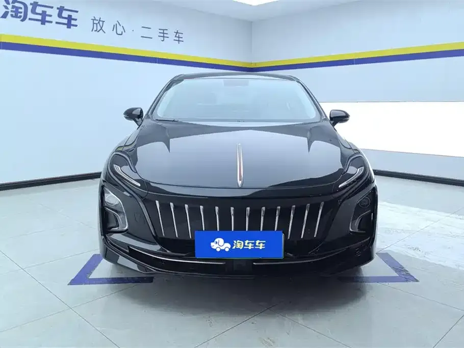 Hongqi E-QM5 — фото 4