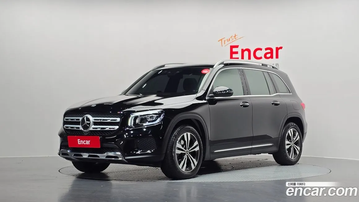 Mercedes-Benz GLB-Class — фото 1