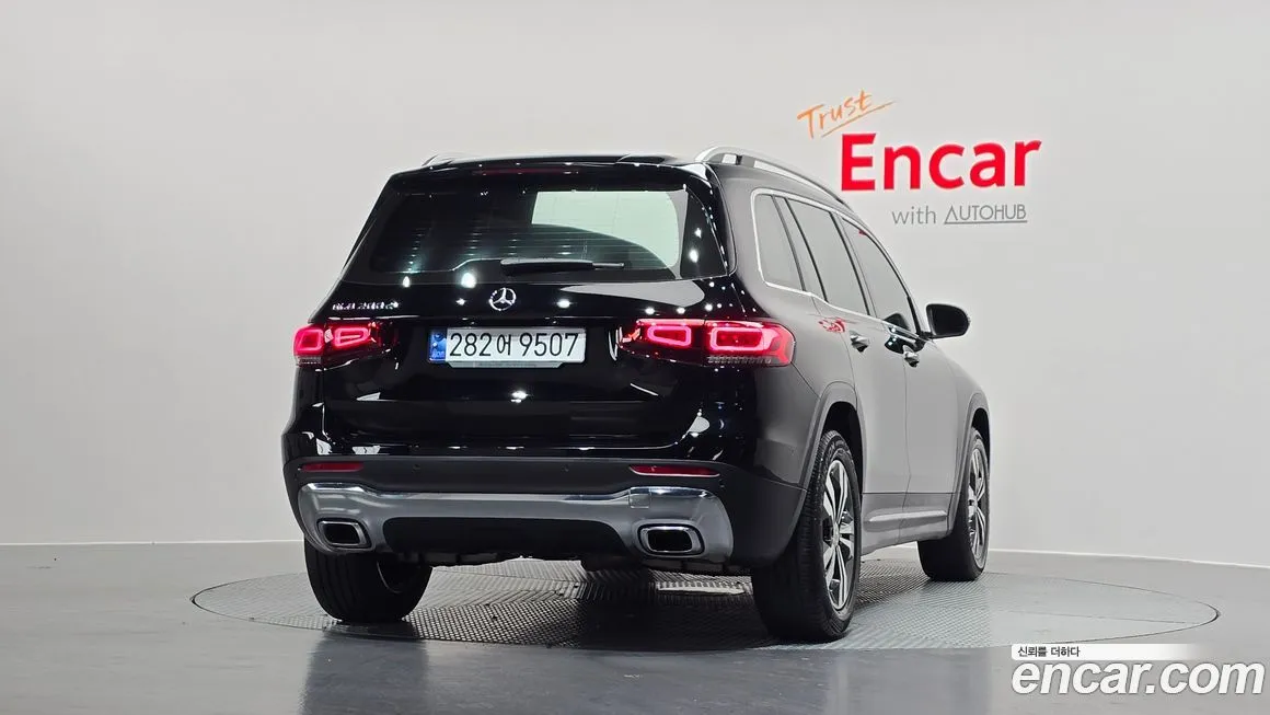 Mercedes-Benz GLB-Class — фото 2