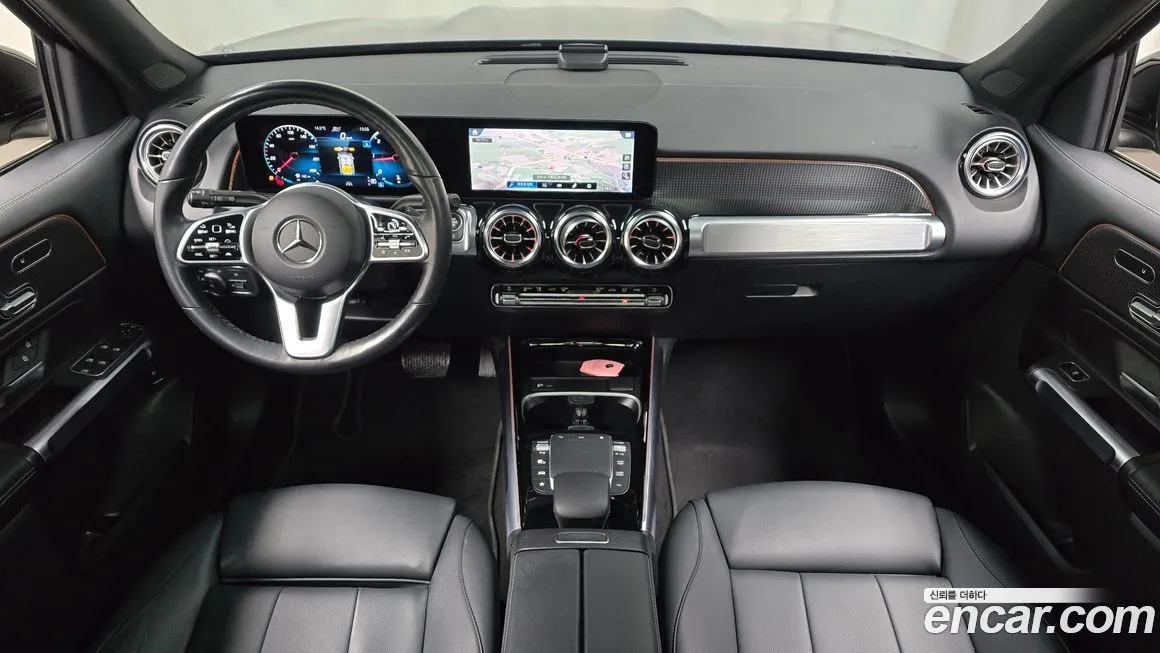 Mercedes-Benz GLB-Class — фото 5