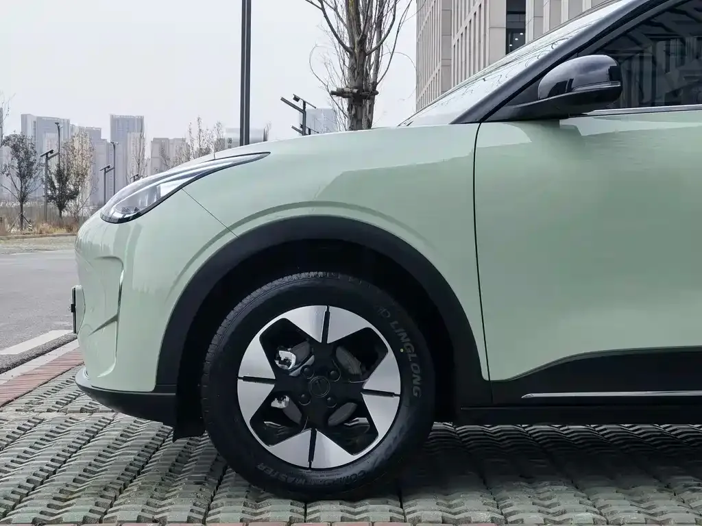 Geely Starburst — фото 3