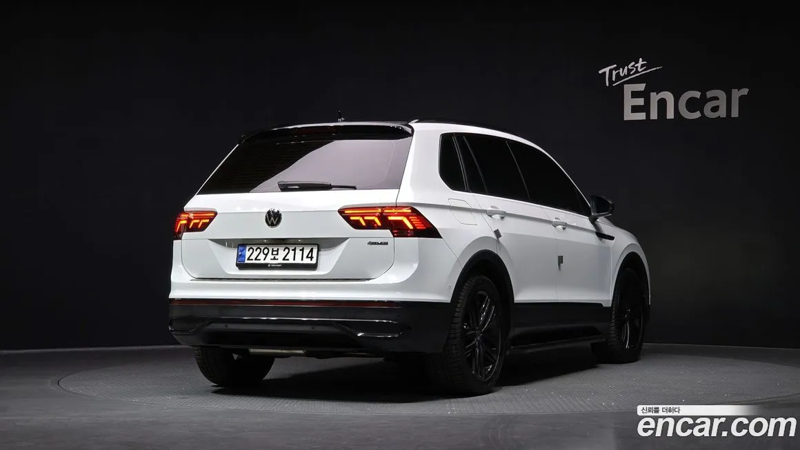 Volkswagen Tiguan — фото 3