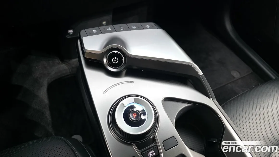 Kia EV6 — фото 8