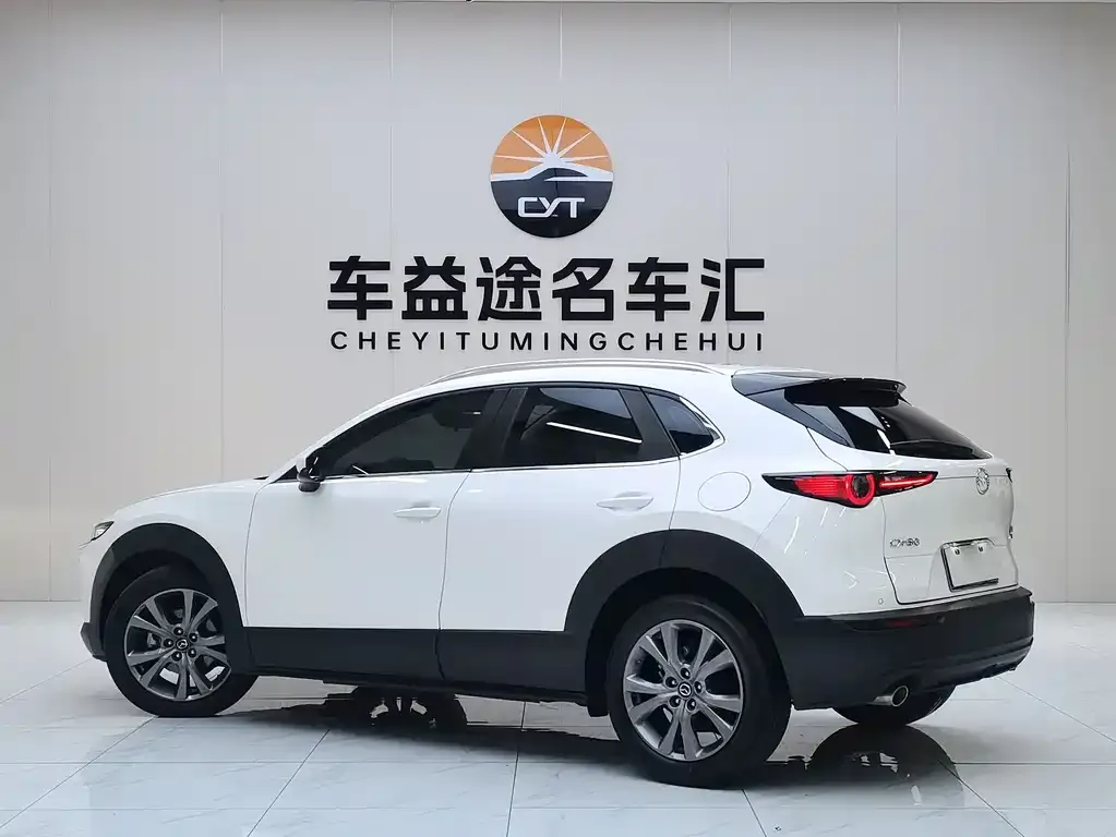 Mazda CX-30 — фото 9