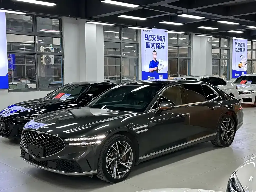 Genesis G90 — фото 1