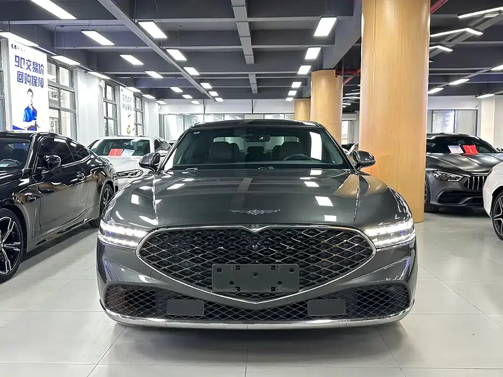 Genesis G90 — фото 10
